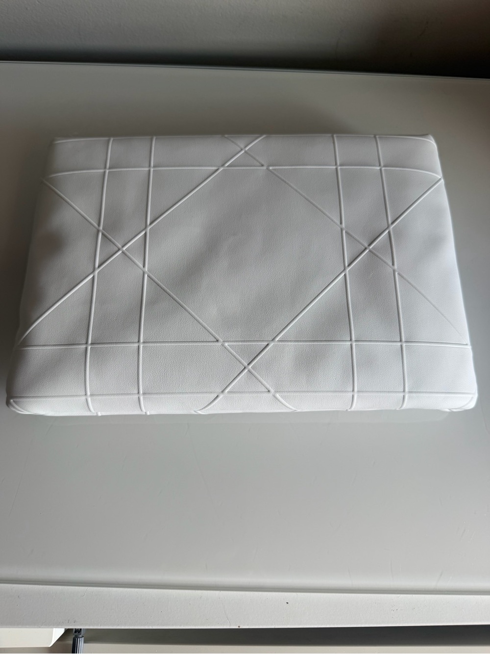 Dior White Embossed CD Cosmetic Pouch new - Picture 3 of 7